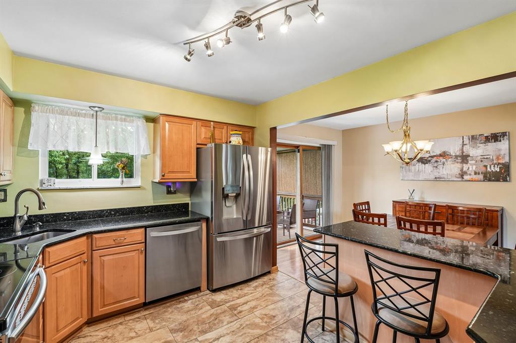 3741 Margate Road Pittsburgh, PA 15221 - Photo 16 of 36