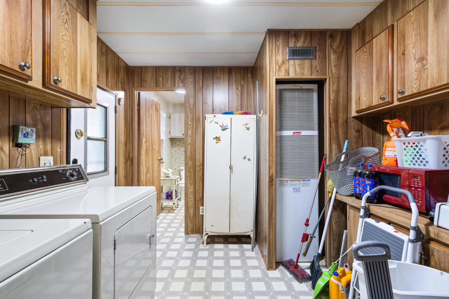 1200 South Carpenter Road, Unit 4 Modesto, CA 95351 - Photo 18 of 22 a view of a storage & utility room