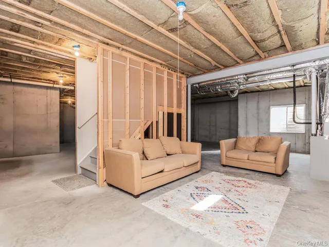 $849,000 | 22 East Van Buren Way, Hopewell Junction, NY 12533