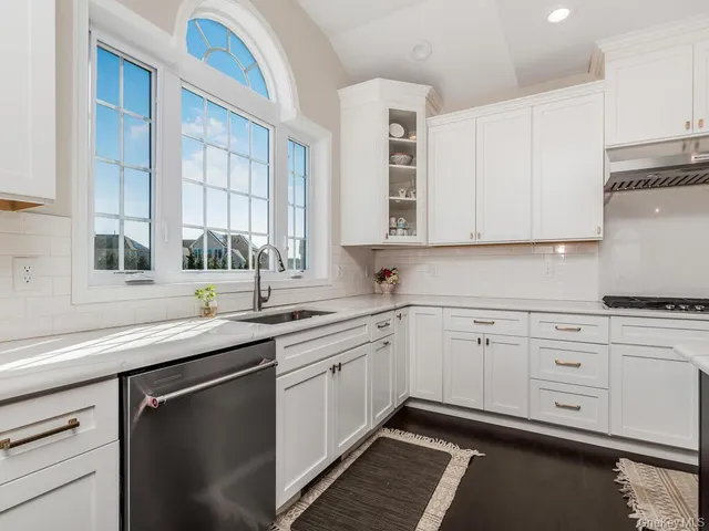 $849,000 | 22 East Van Buren Way, Hopewell Junction, NY 12533