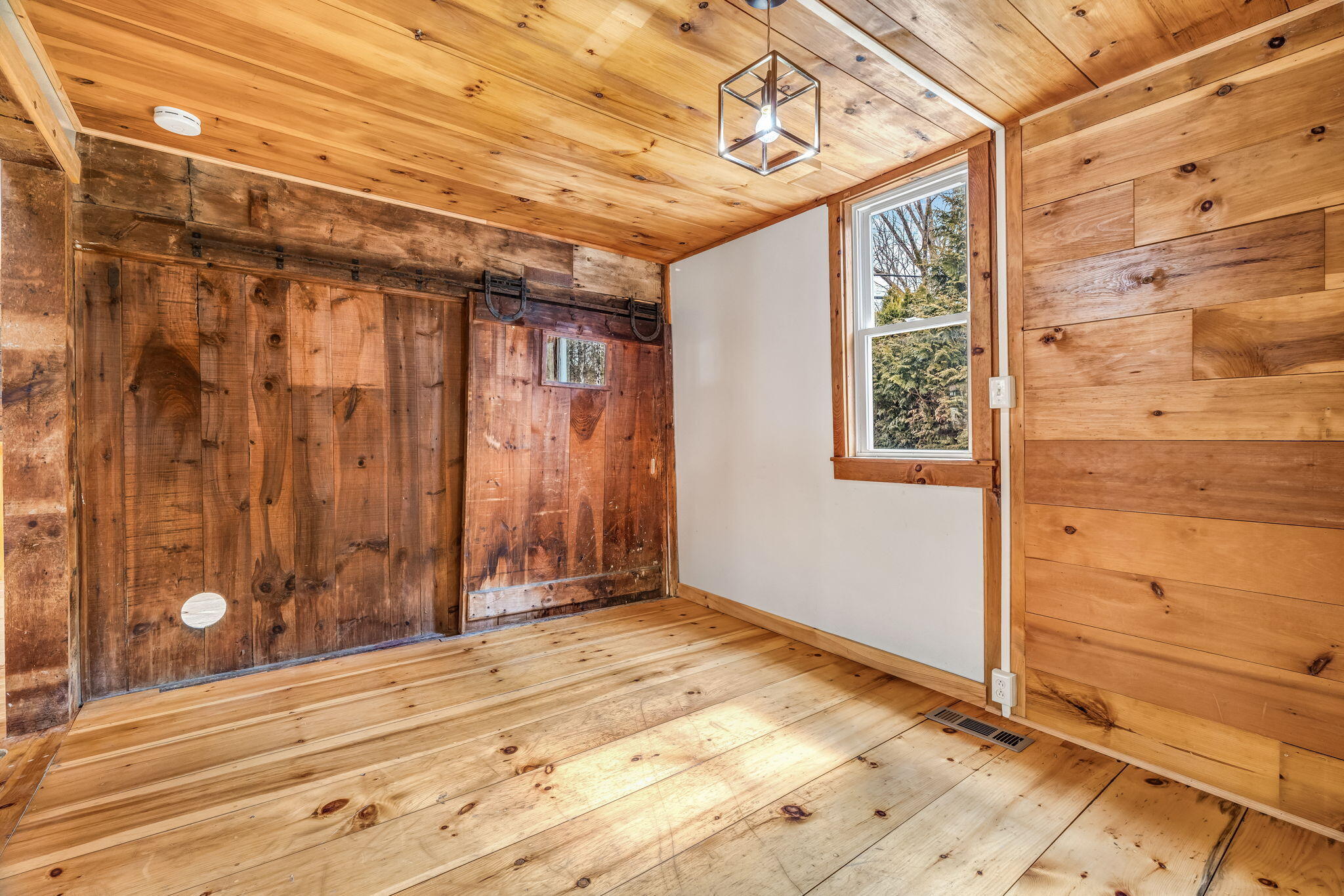 96 Washington Road Waldoboro, ME 04572 - Photo 19 of 53 15-web-or-mls-96-washington-rd