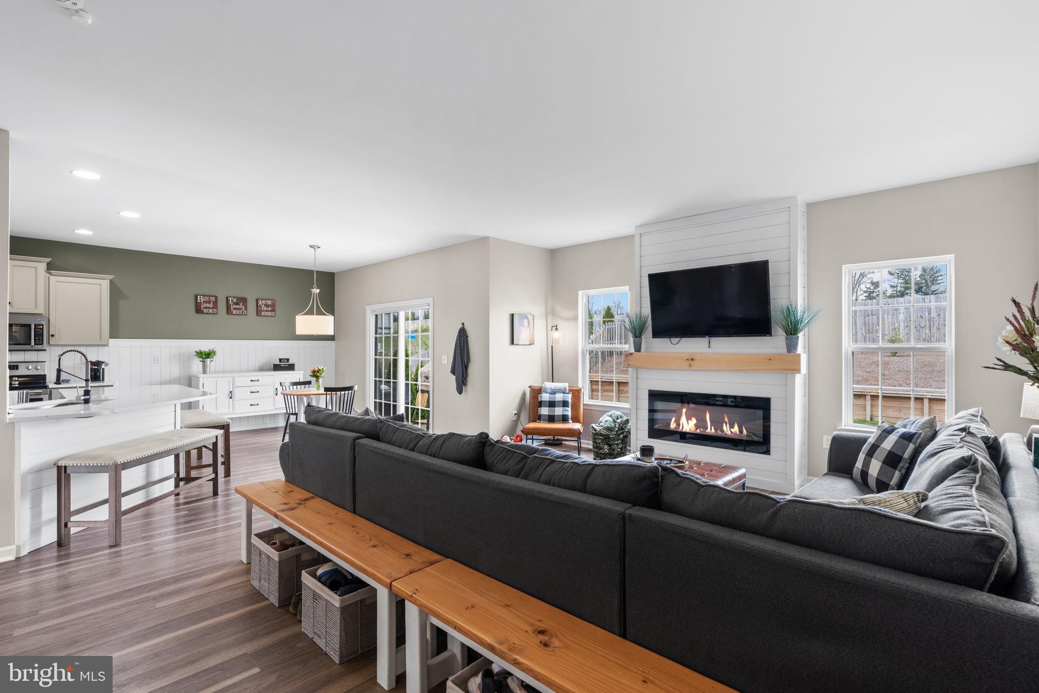 6 Rycroft Road Mechanicsburg, PA 17050 - Photo 11 of 37