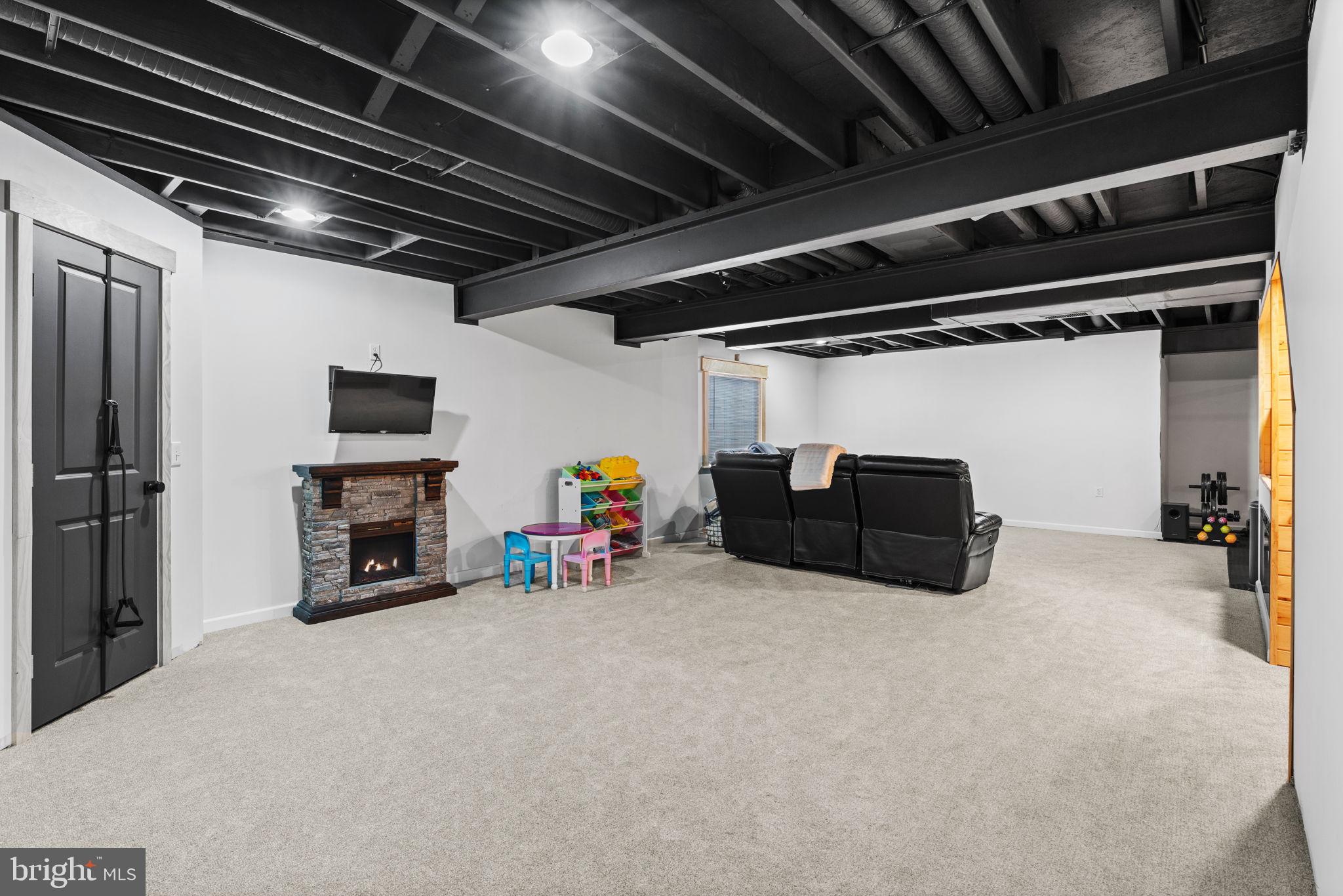 6 Rycroft Road Mechanicsburg, PA 17050 - Photo 31 of 37