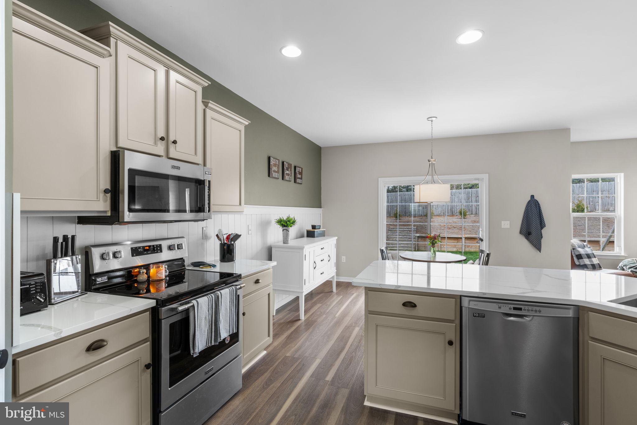 6 Rycroft Road Mechanicsburg, PA 17050 - Photo 5 of 37