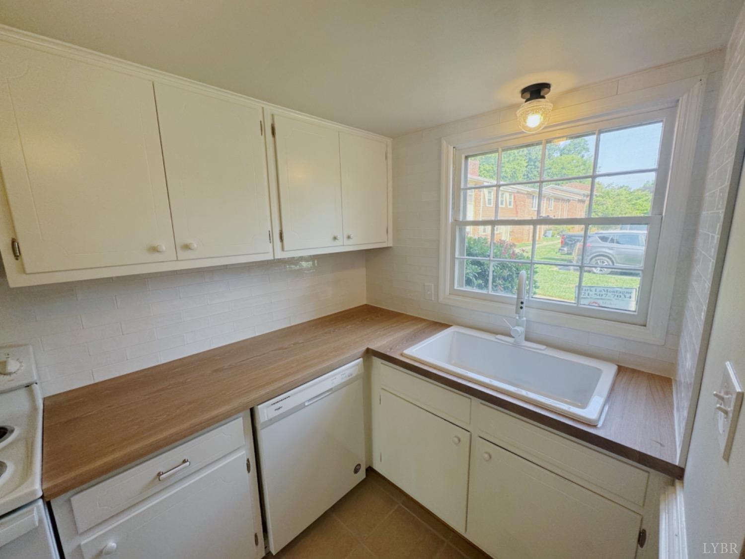 3101 Link Road, Unit 57 Lynchburg, VA 24503 - Photo 2 of 10 Gallery Image 2