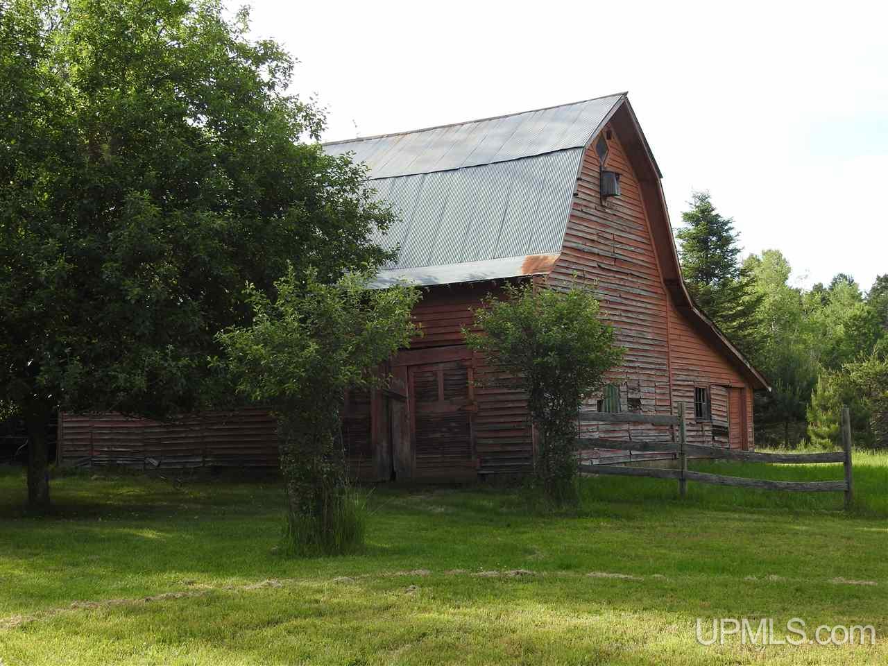 W8804 Merriman W Road Iron Mountain, MI 49801 - Photo 39 of 41