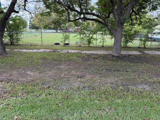 $22,000 | 0 Southeast 4th Street, Kerens, TX 75144