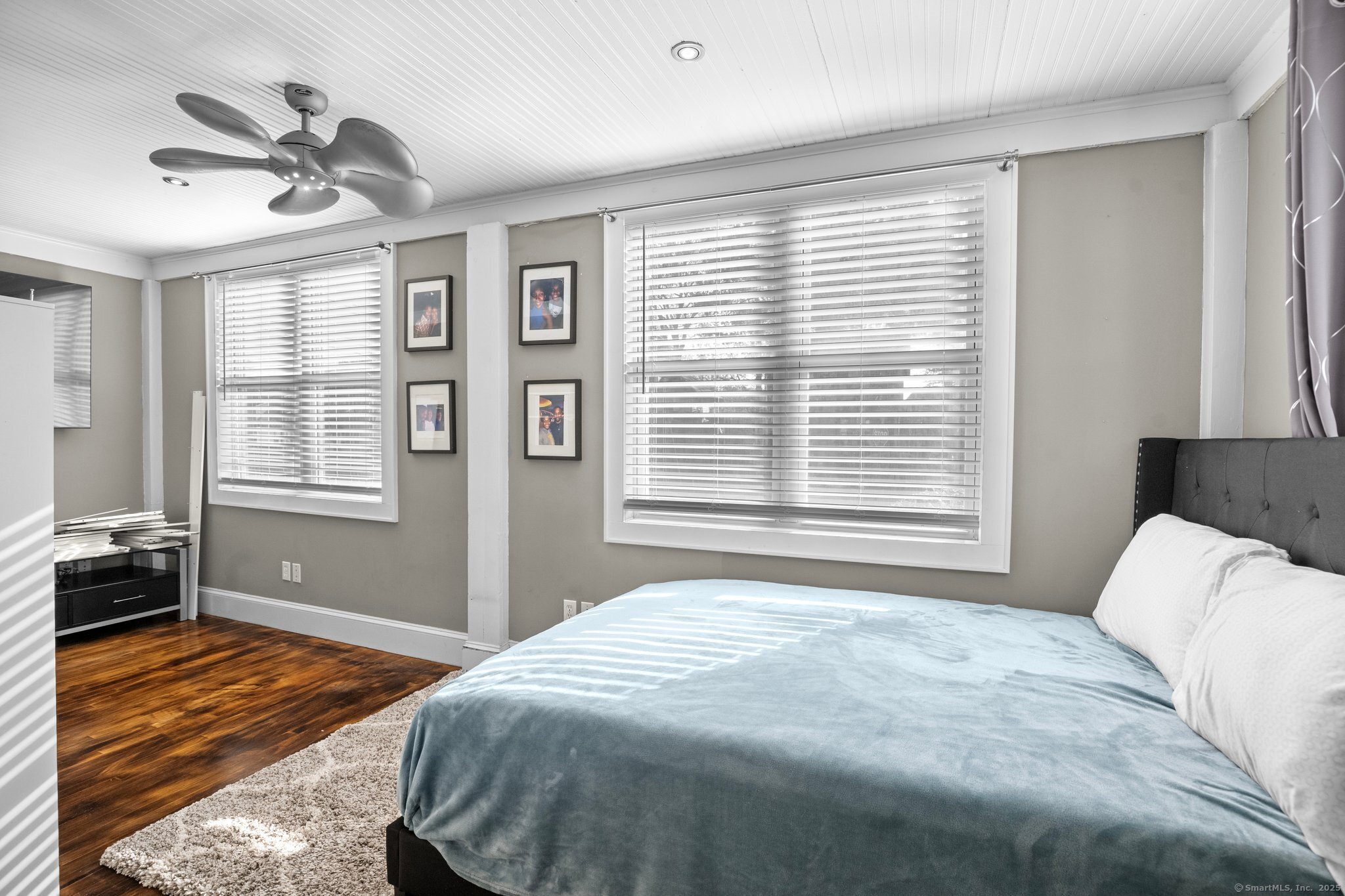 15 Overland Avenue Bridgeport, CT 06606 - Photo 17 of 35 a bedroom with a large bed and a window