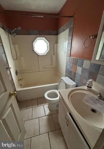 $385,000 | 7 Hartman Drive, Hamilton, NJ 08690