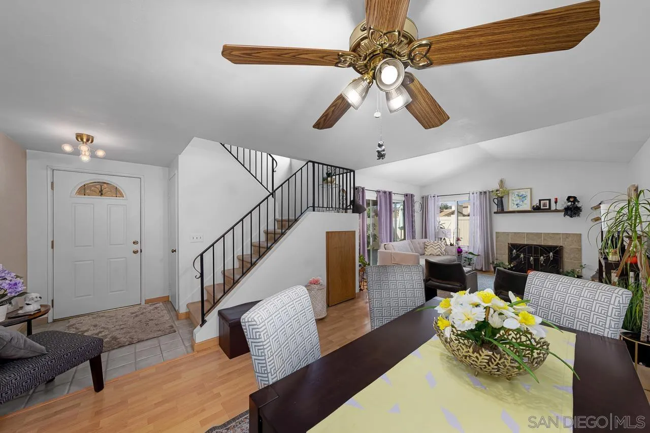 10366 Rochelle Avenue Santee, CA 92071 - Photo 4 of 28