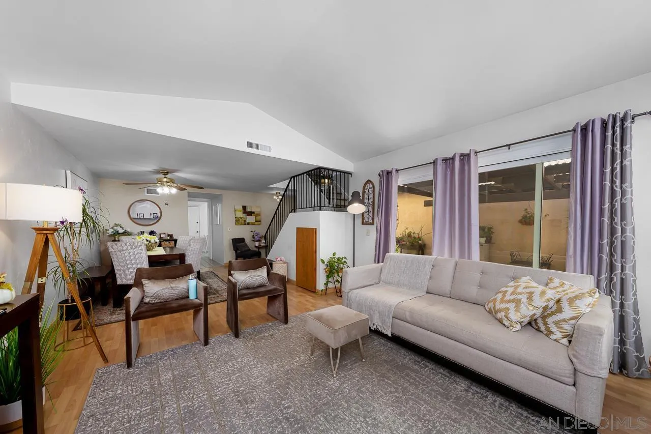 10366 Rochelle Avenue Santee, CA 92071 - Photo 7 of 28