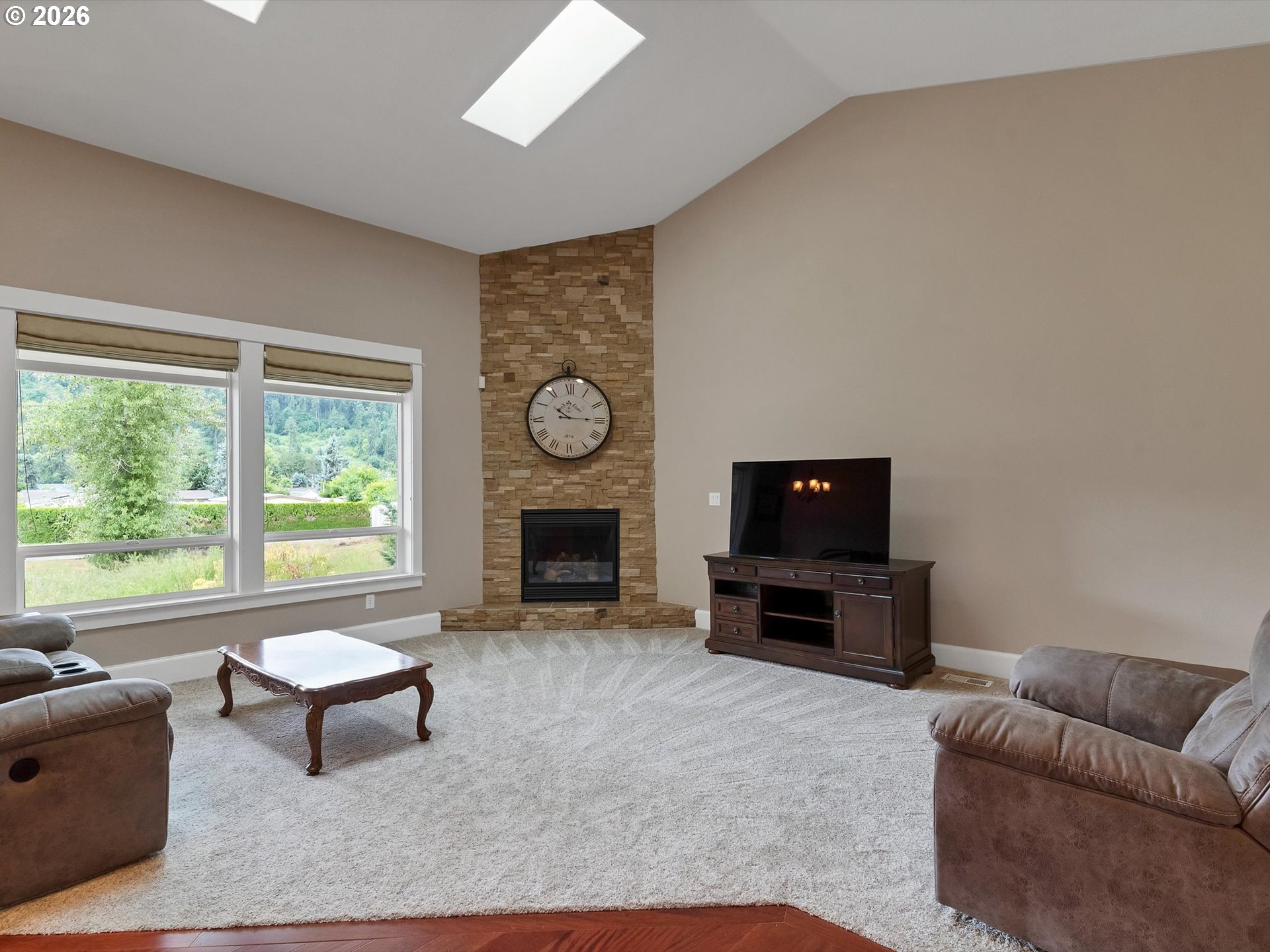 1306 Frontier Street Silverton, OR 97381 - Photo 13 of 46