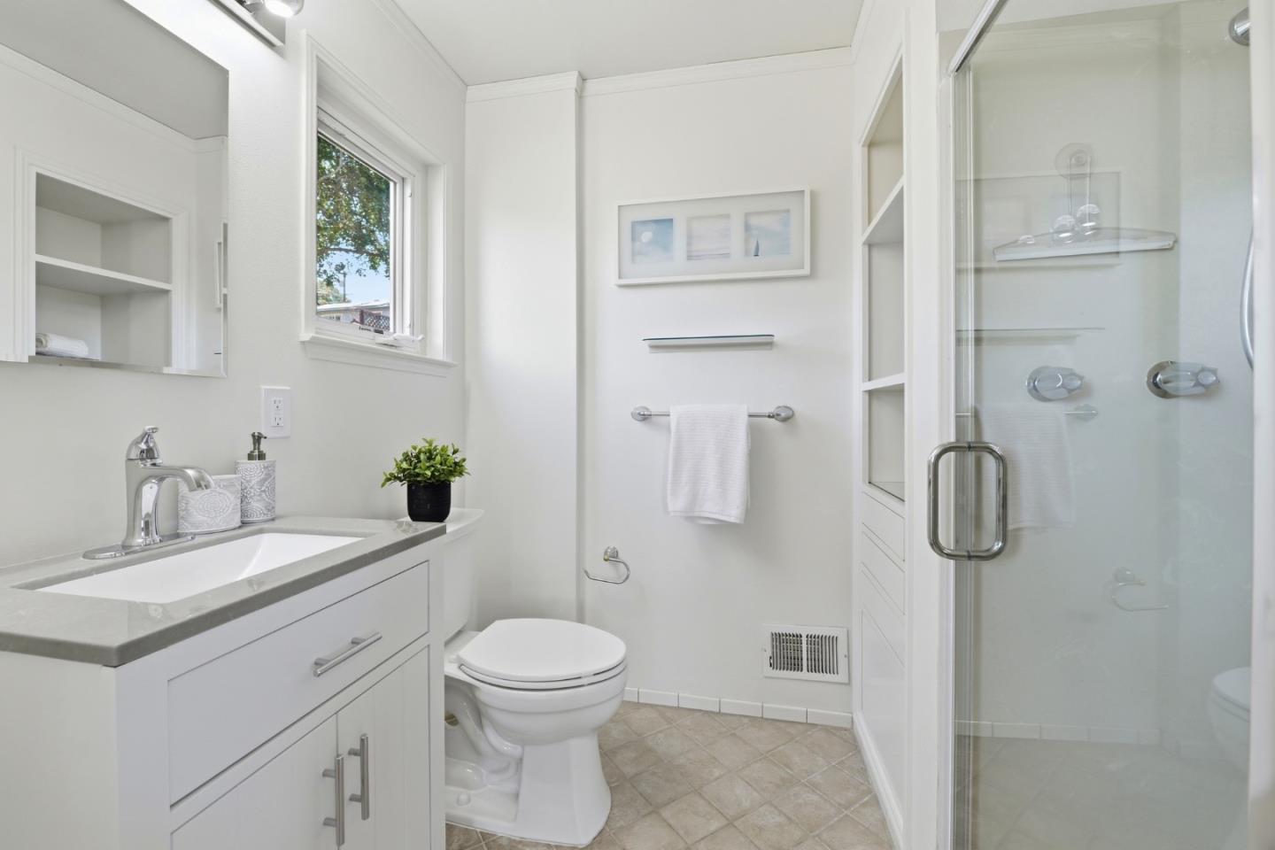 416 Middle Road Belmont, CA 94002 - Photo 24 of 46