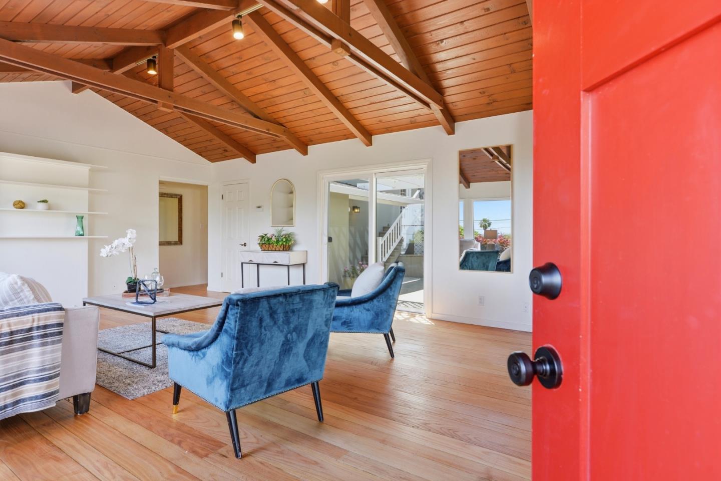 416 Middle Road Belmont, CA 94002 - Photo 7 of 46