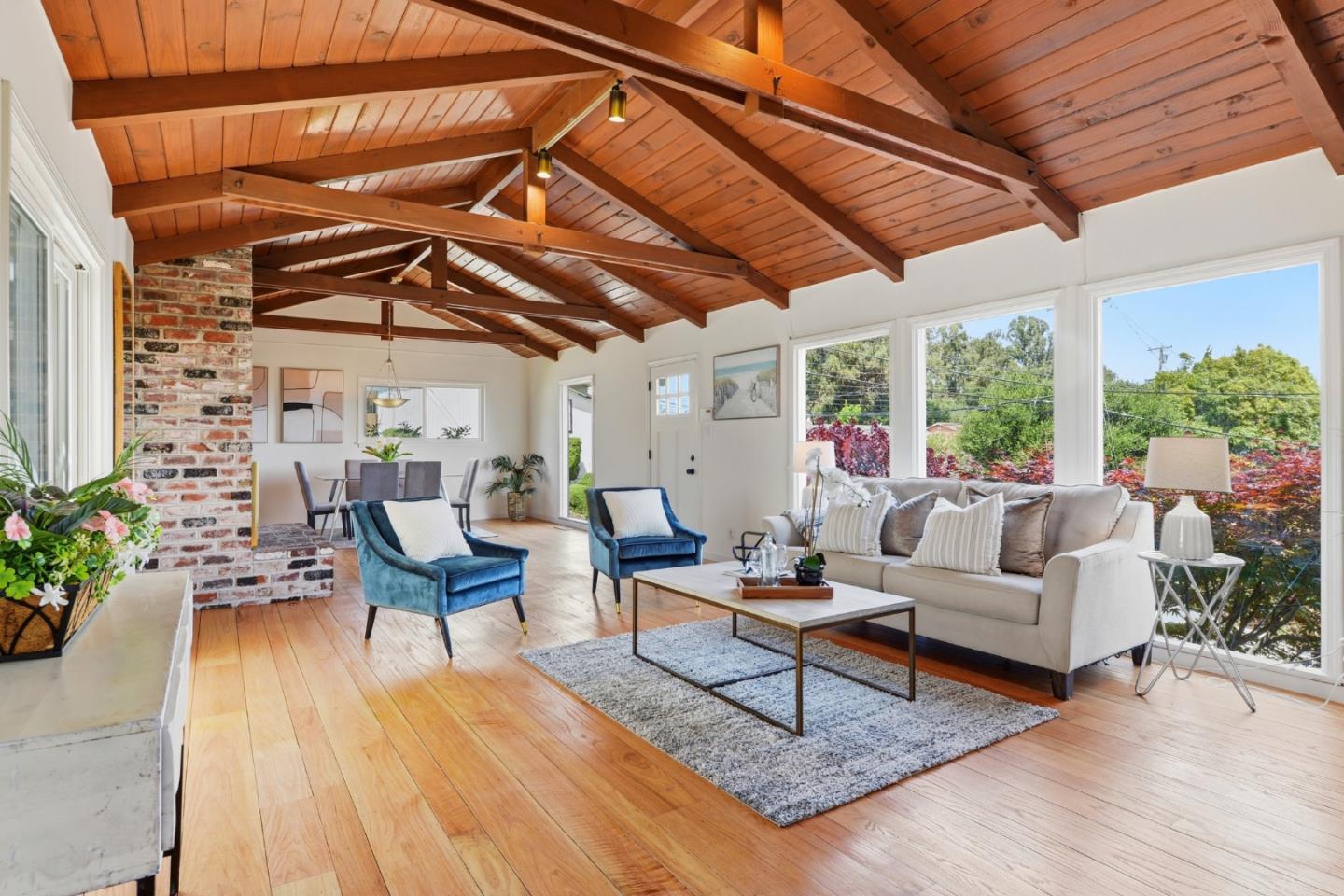 416 Middle Road Belmont, CA 94002 - Photo 10 of 46