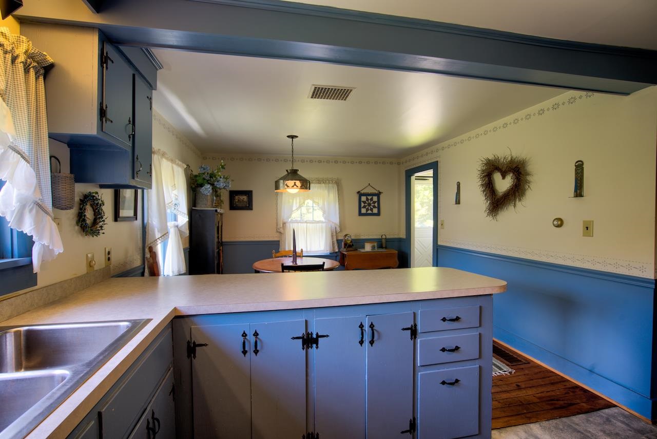 28 Laver Road Arlington, VT 05250 - Photo 8 of 28 Gallery Image 8