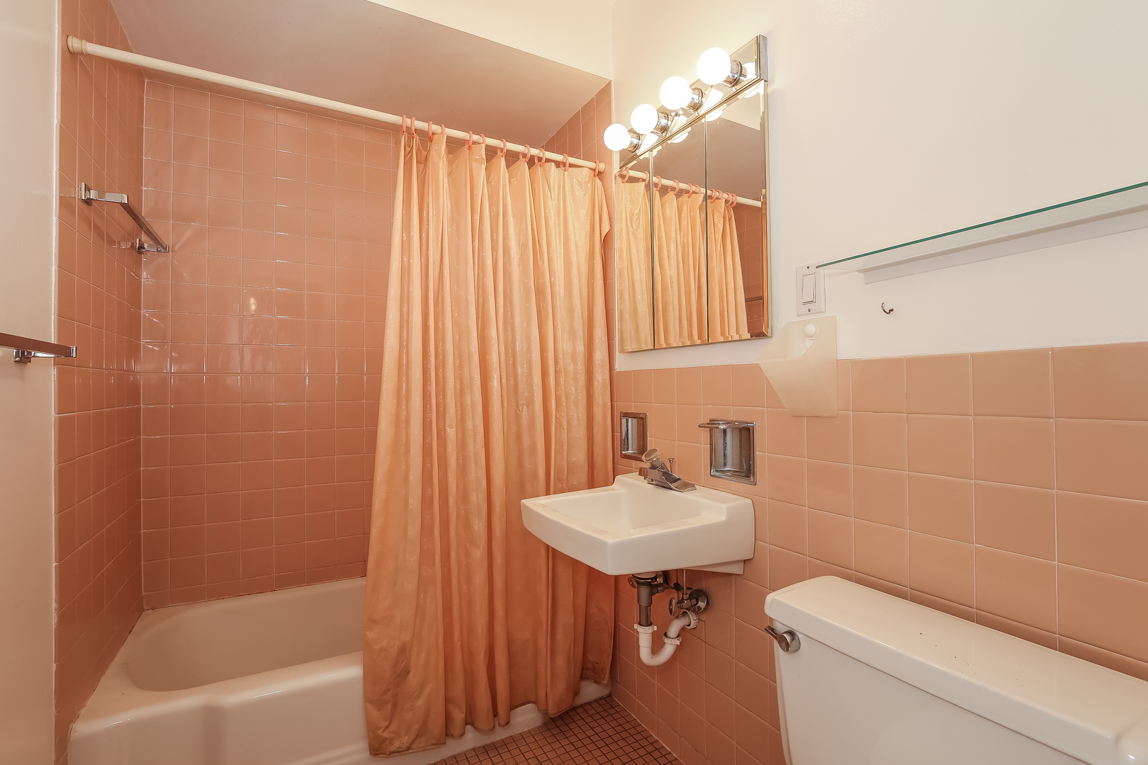 835 Ridge Avenue, Unit 402 Evanston, IL 60202 - Photo 14 of 20