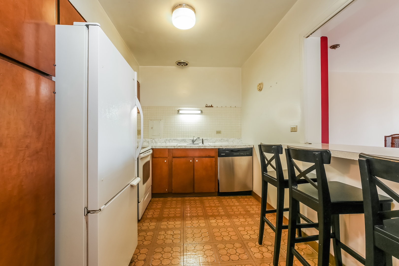 835 Ridge Avenue, Unit 402 Evanston, IL 60202 - Photo 7 of 20