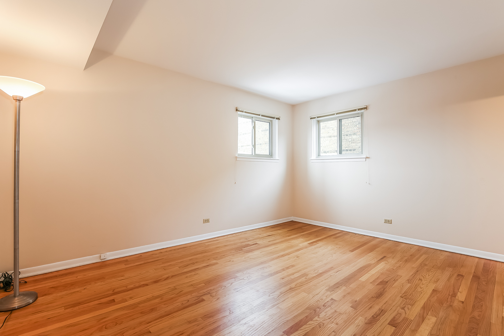 835 Ridge Avenue, Unit 402 Evanston, IL 60202 - Photo 8 of 20