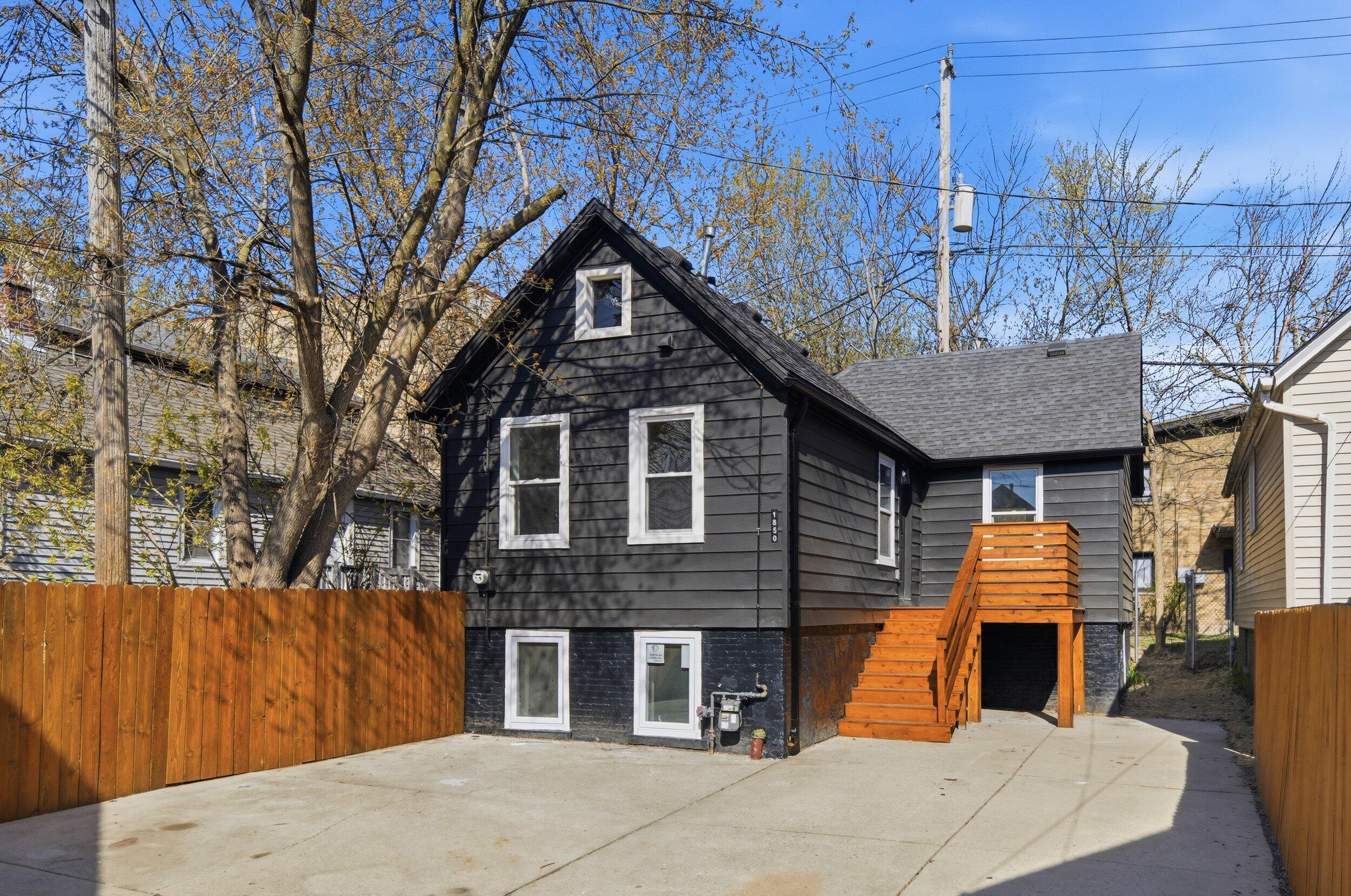 1850 North Warren Avenue Milwaukee, WI 53202 - Photo 30 of 37 Back House Exterior