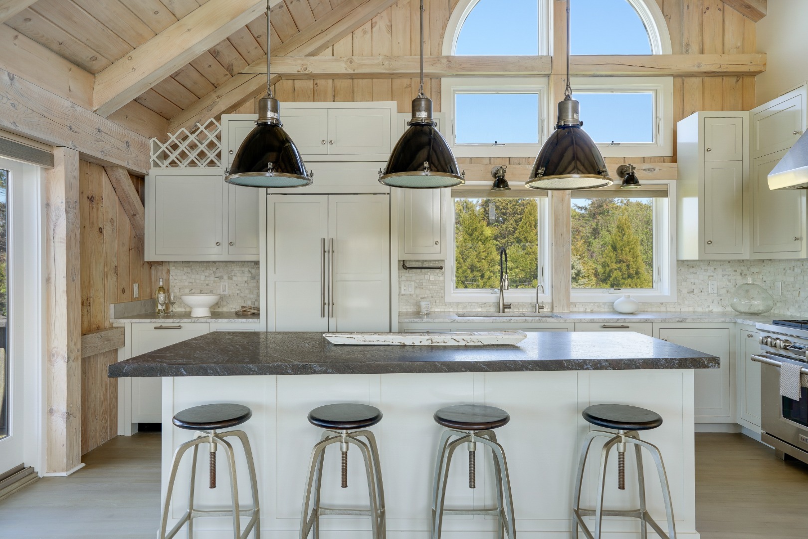 14 Katama Farm Road Edgartown, MA 02539 - Photo 7 of 45 Gallery Image 7