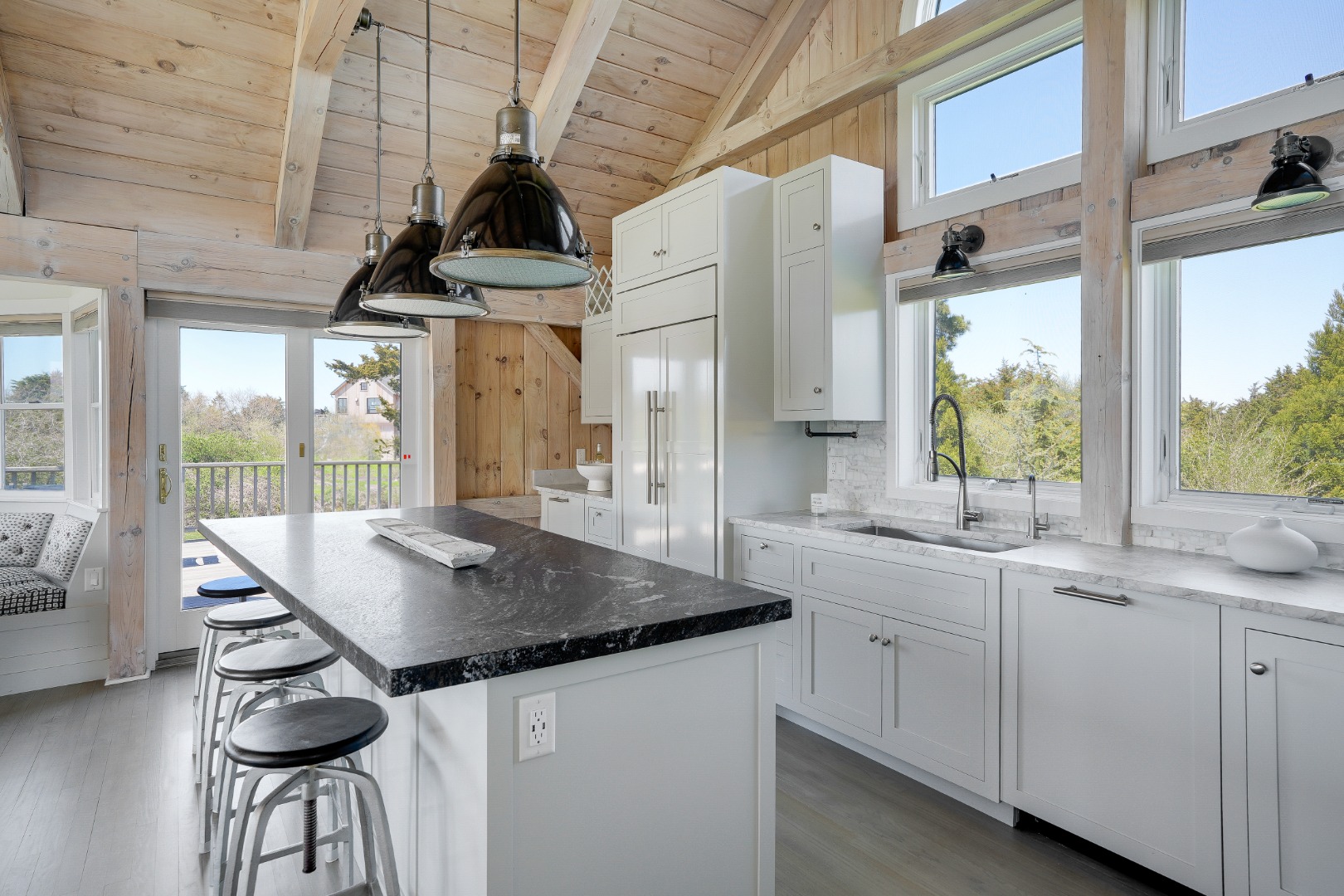 14 Katama Farm Road Edgartown, MA 02539 - Photo 9 of 45 Gallery Image 9