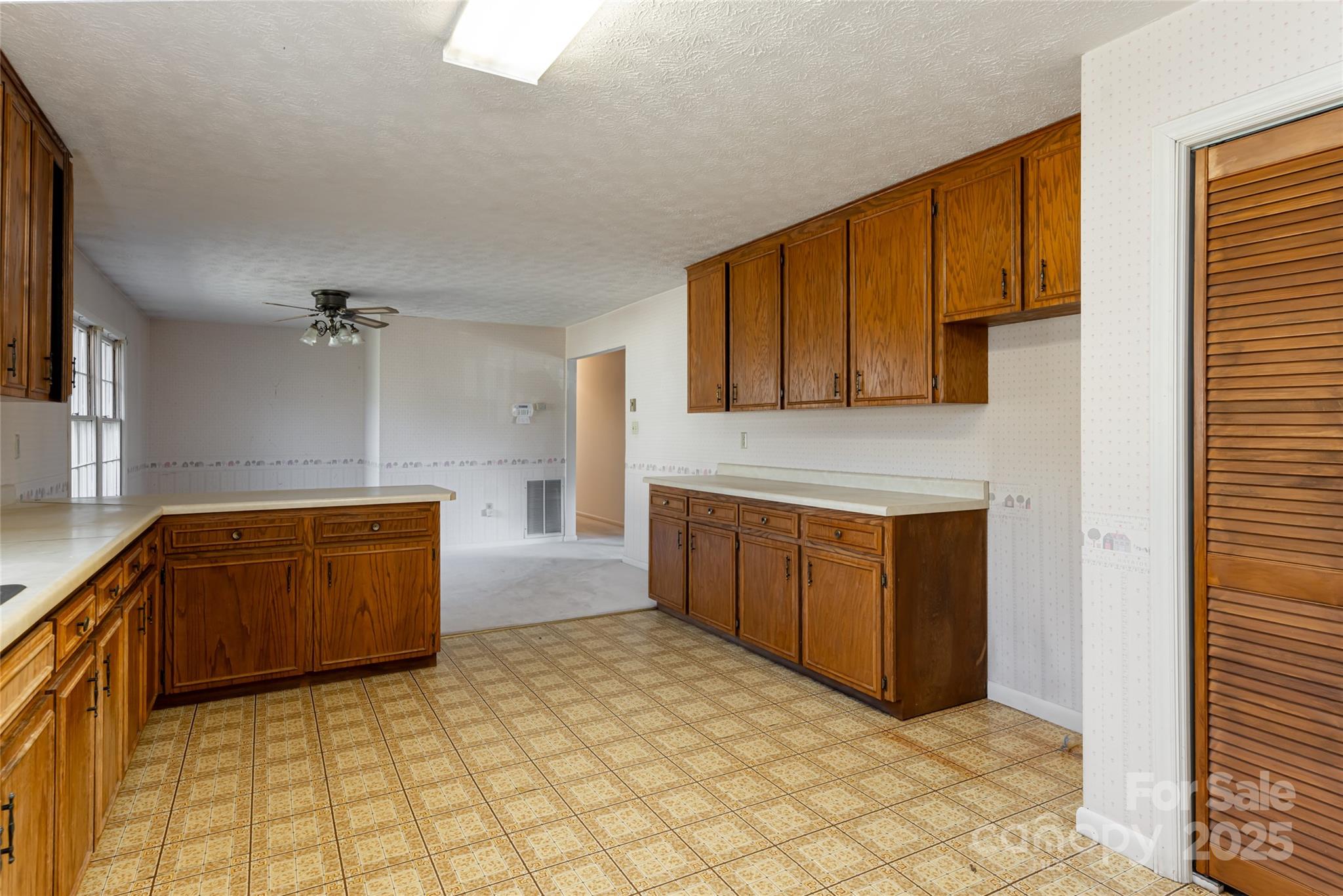 261 Lower Christ School Road Arden, NC 28704 - Photo 15 of 48 Gallery Image 15
