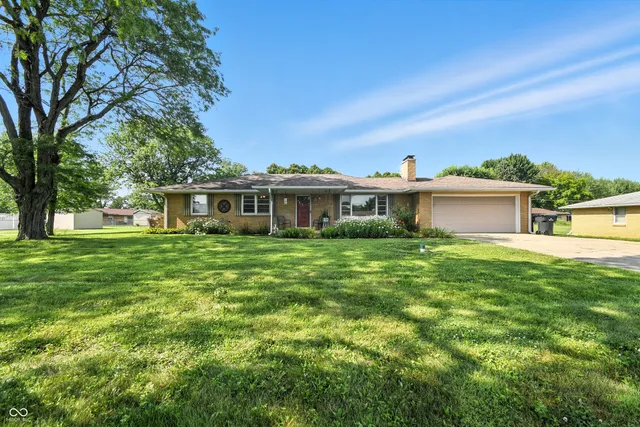 $225,900 | 196 East 600th Street North, Alexandria, IN 46001