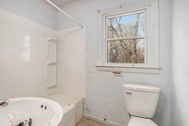 $32,000 | 1941 Walcott Street, Saginaw, MI 48601