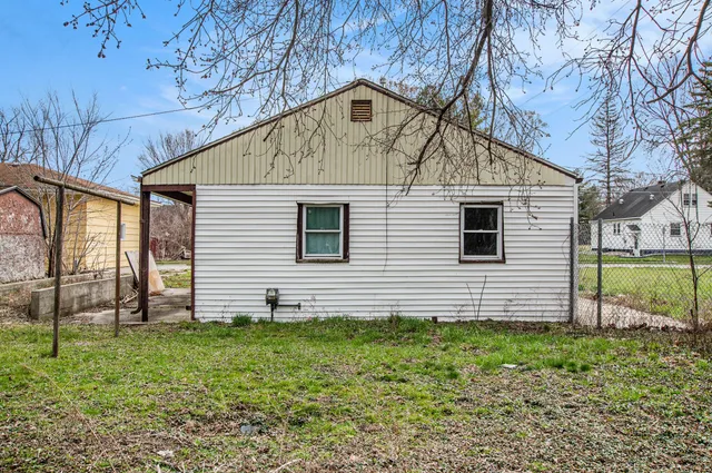 $32,000 | 1941 Walcott Street, Saginaw, MI 48601