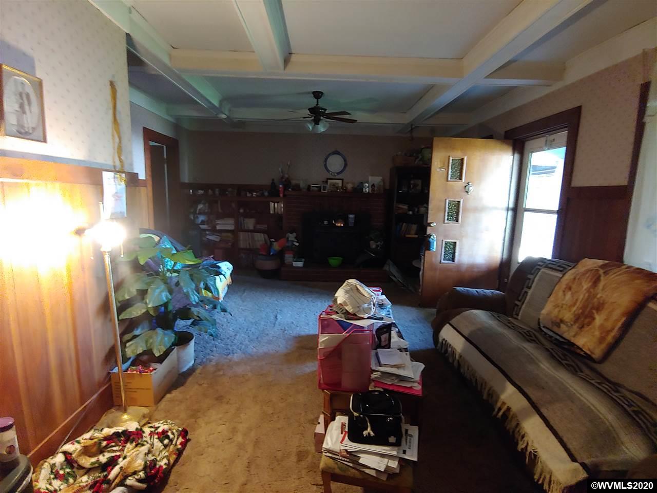 4656 Lone Oak Road Southeast Salem, OR 97302 - Photo 3 of 17 Gallery Image 3