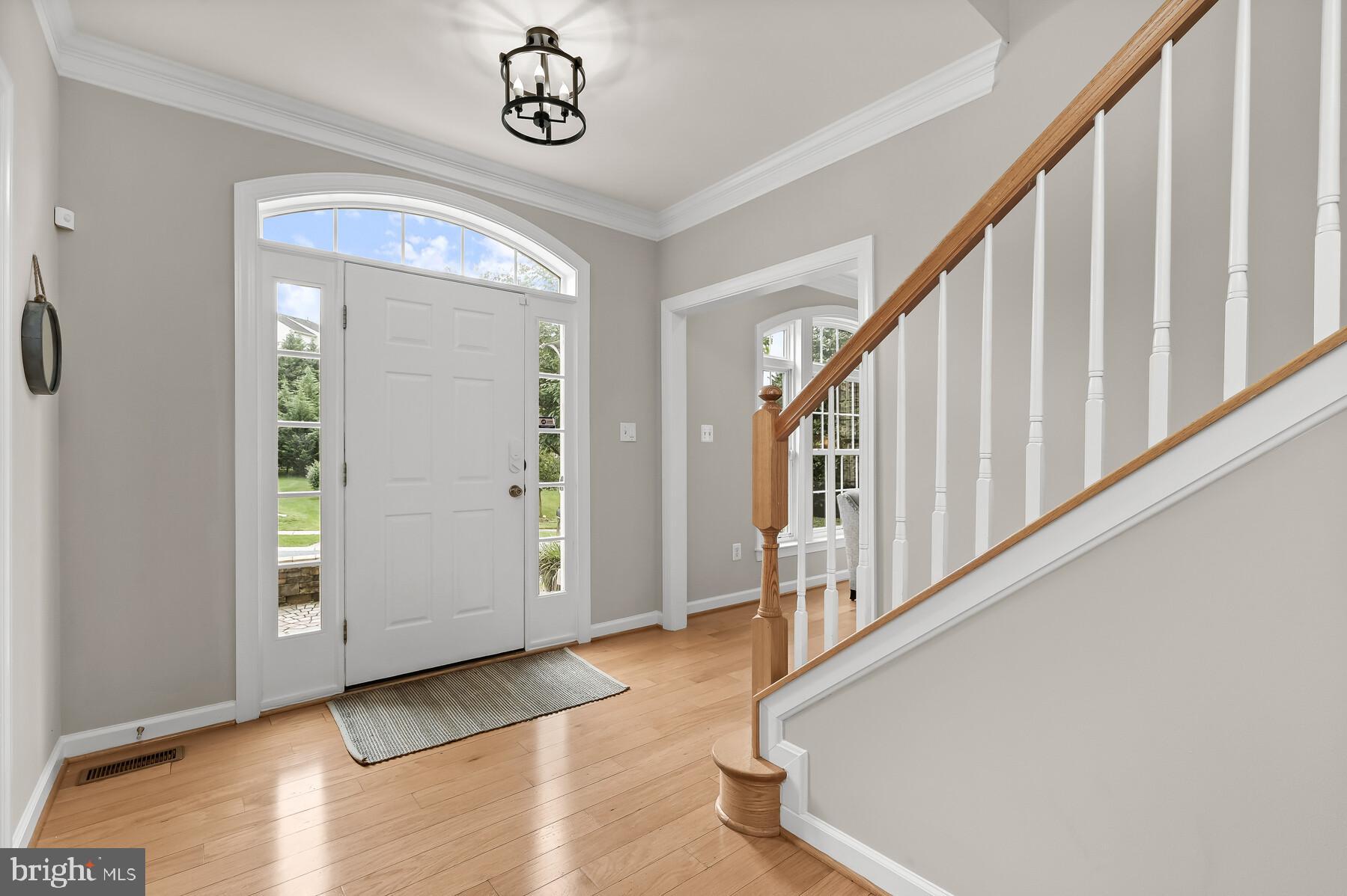 8013 High Castle Road Ellicott City, MD 21043 - Photo 8 of 49 Welcoming foyer