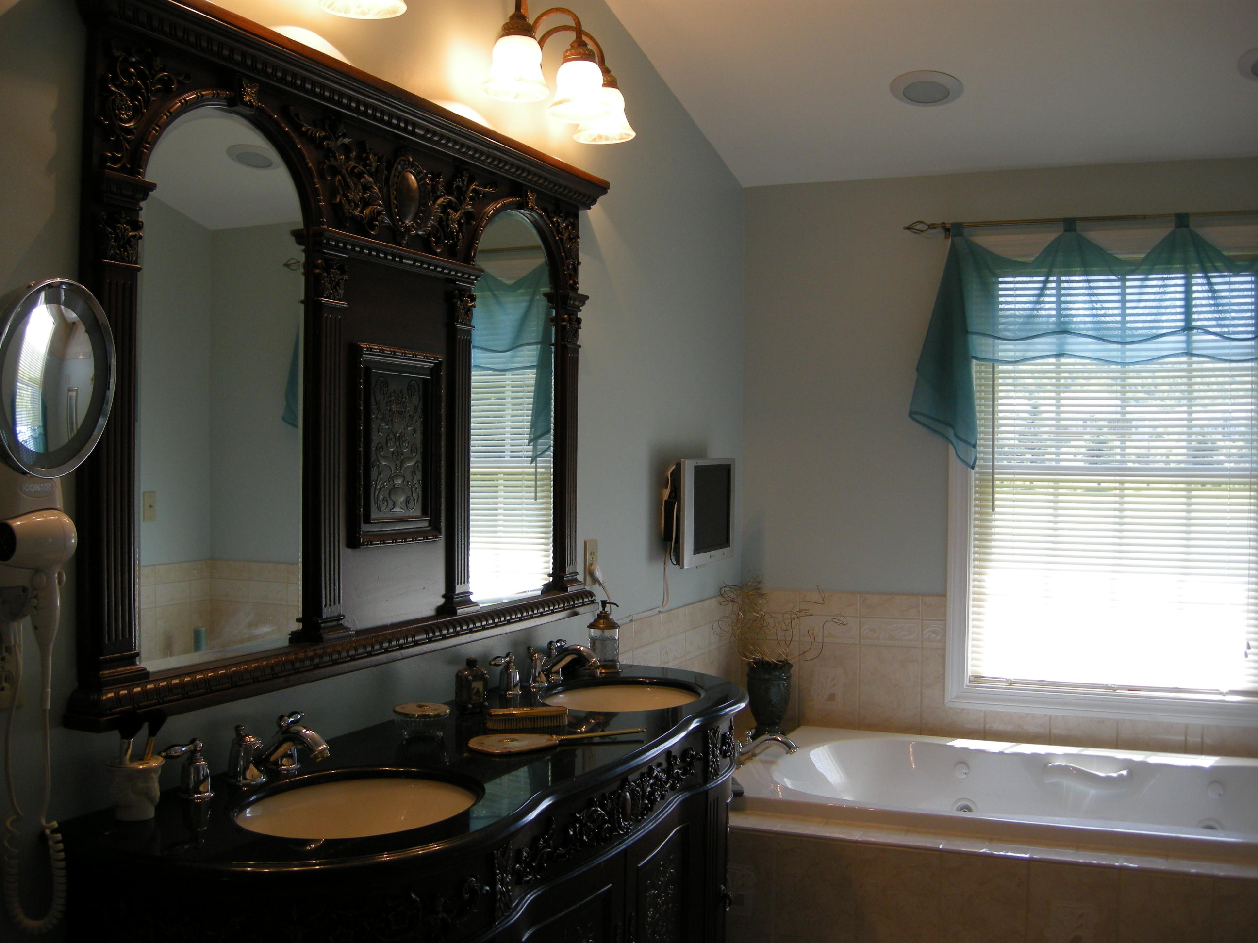 757 Dalton Division Road Dalton, MA 01226 - Photo 18 of 25 Master Bath Jet tub bedit