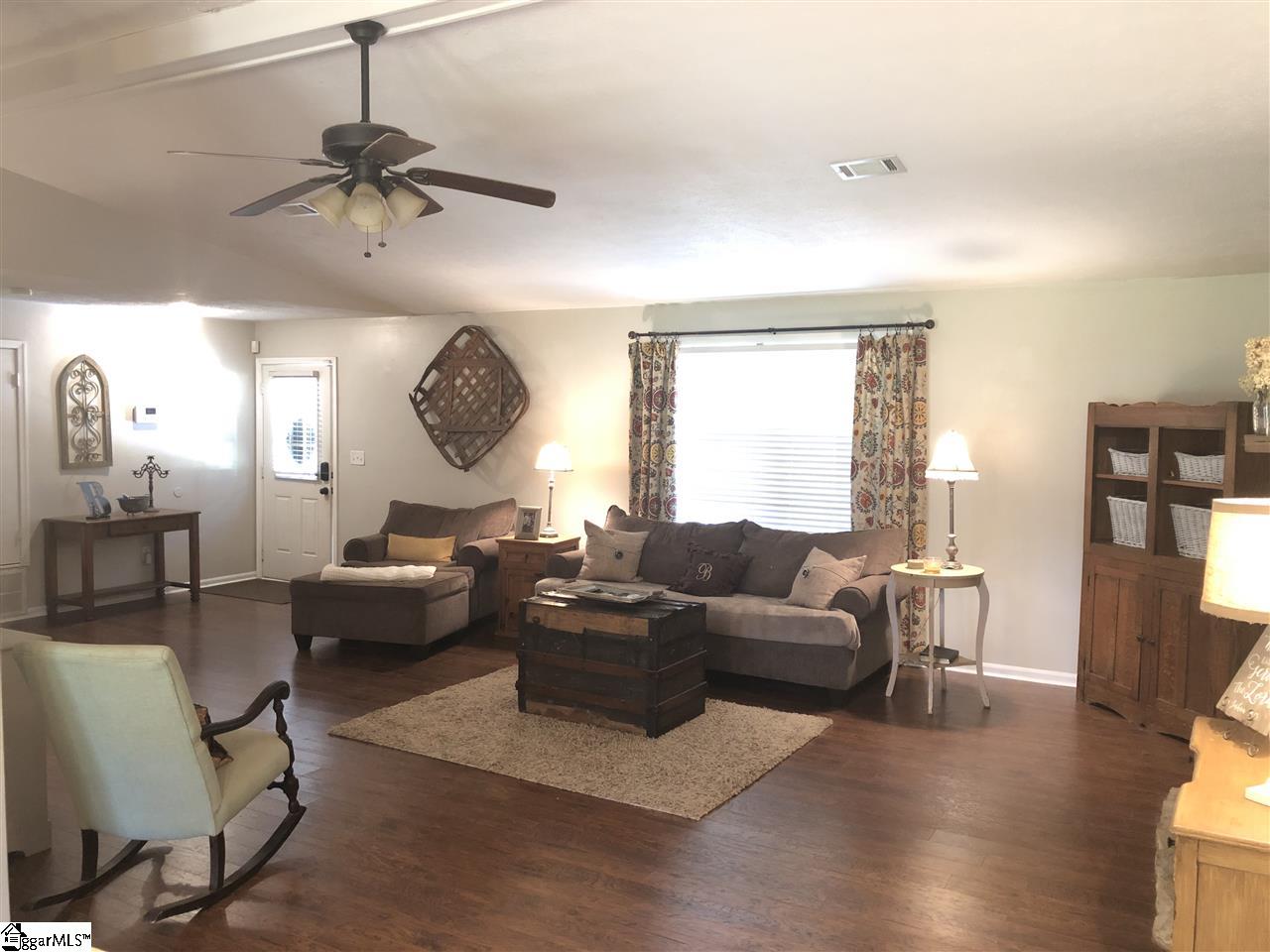218 Piedmont Golf Course Road Piedmont, SC 29673 - Photo 4 of 14 Gallery Image 4