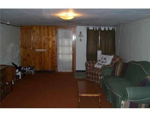 649 Morgantown Road Uniontown, PA 15401 - Photo 14 of 18 Family Room.