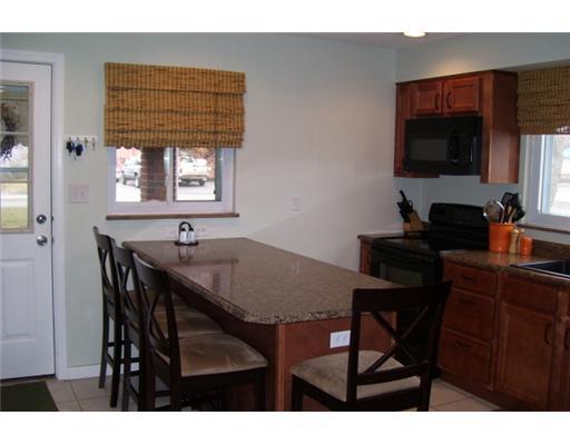 649 Morgantown Road Uniontown, PA 15401 - Photo 7 of 18 Kitchen.