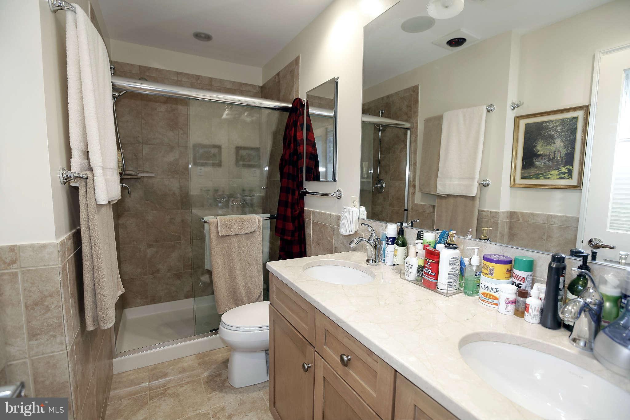 7415 Blair Road Northwest, Unit 7415 Washington, DC 20012 - Photo 9 of 14 Bath