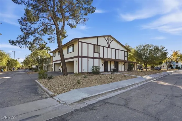 $1,400 | 1454 Elizabeth Avenue, Unit 4, Las Vegas, NV 89119