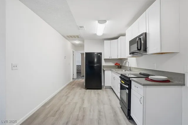 $1,400 | 1454 Elizabeth Avenue, Unit 4, Las Vegas, NV 89119
