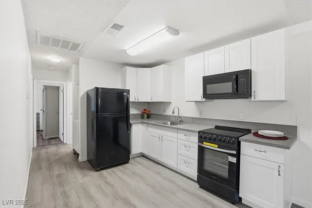 $1,400 | 1454 Elizabeth Avenue, Unit 4, Las Vegas, NV 89119