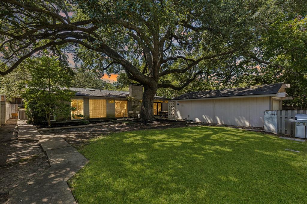 9777 Broken Bow Road Dallas, TX 75238 - Photo 23 of 24 Gallery Image 23