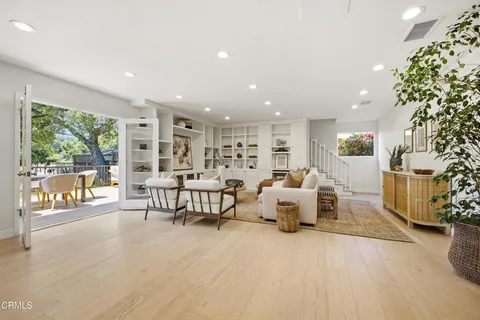 $2,977,000 | 168 Lamour Drive, La Canada Flintridge, CA 91011
