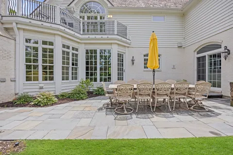 $2,295,000 | 1110 Fox Glen Drive, St. Charles, IL 60174