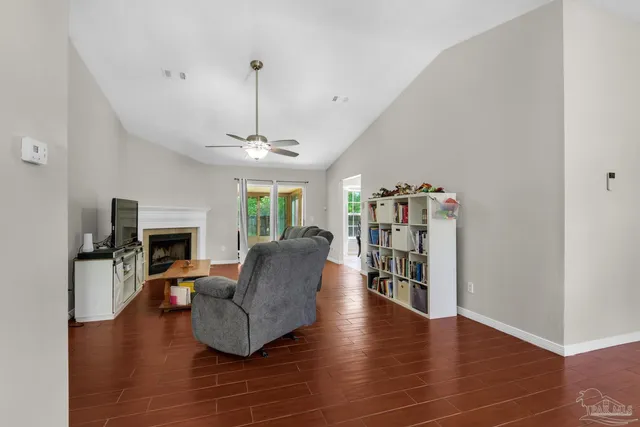 $250,000 | 7705 West Jackson Street, Pensacola, FL 32506