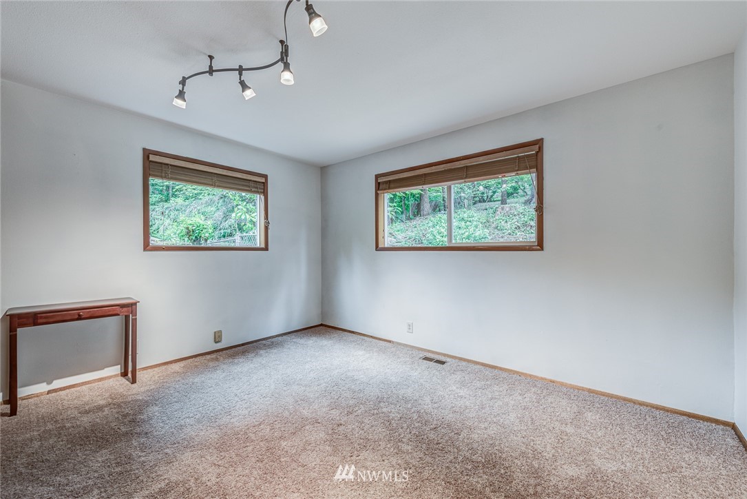 20600 2nd Avenue Southwest Normandy Park, WA 98166 - Photo 15 of 40 an empty room with windows