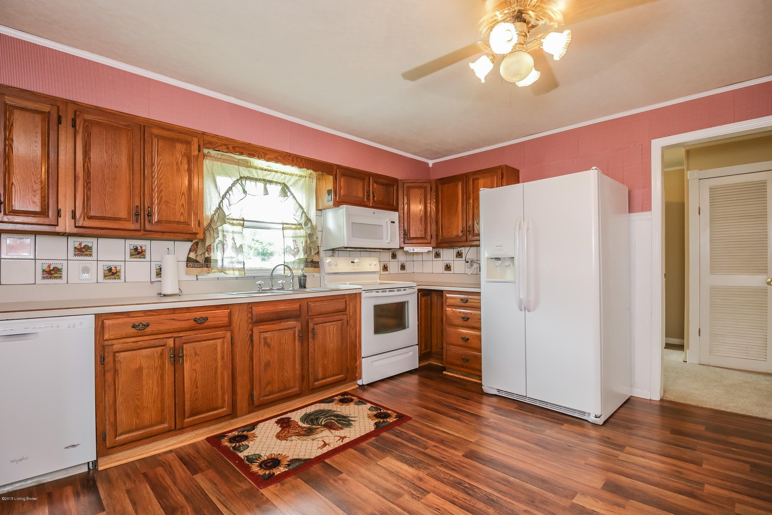 1702 Raymond Road Shepherdsville, KY 40165 - Photo 10 of 34 9
