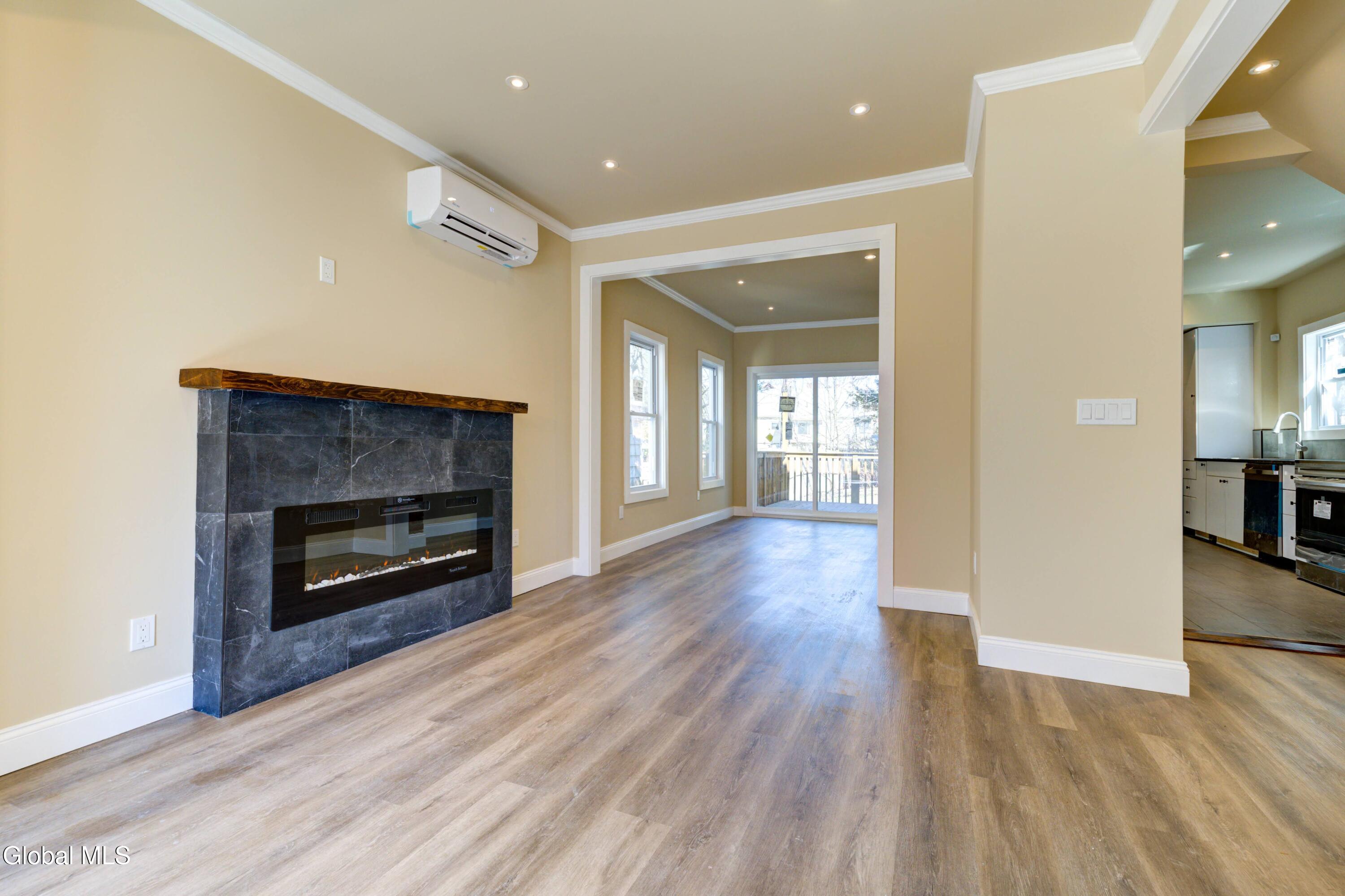 8 Sheldon Street Schenectady, NY 12308 - Photo 15 of 37 8 Sheldon-6