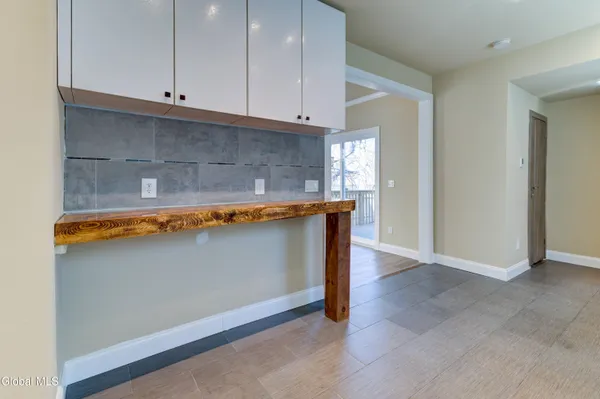 $299,900 | 8 Sheldon Street, Schenectady, NY 12308