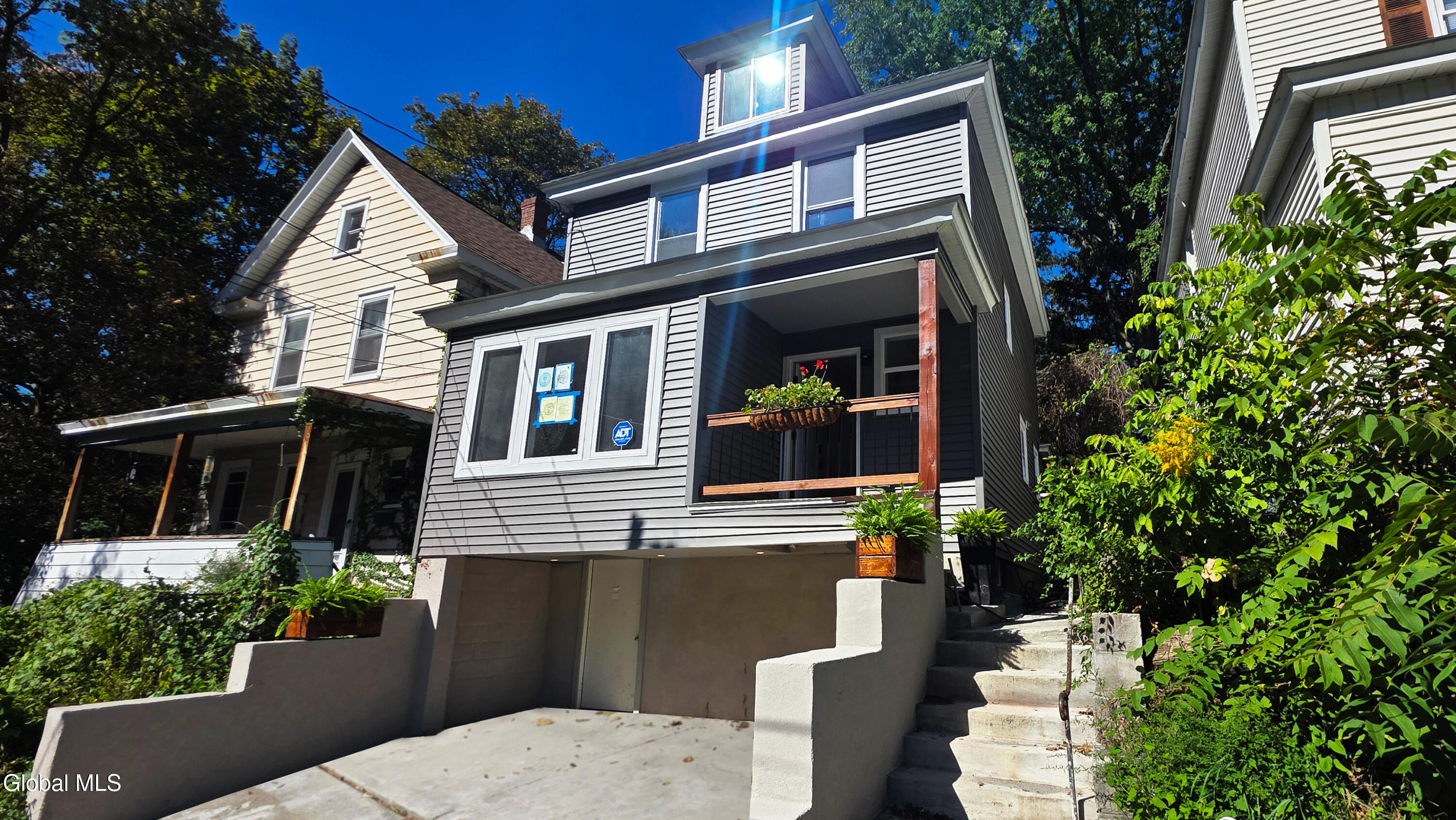 8 Sheldon Street Schenectady, NY 12308 - Photo 2 of 37 8-Sheldon-1-outside