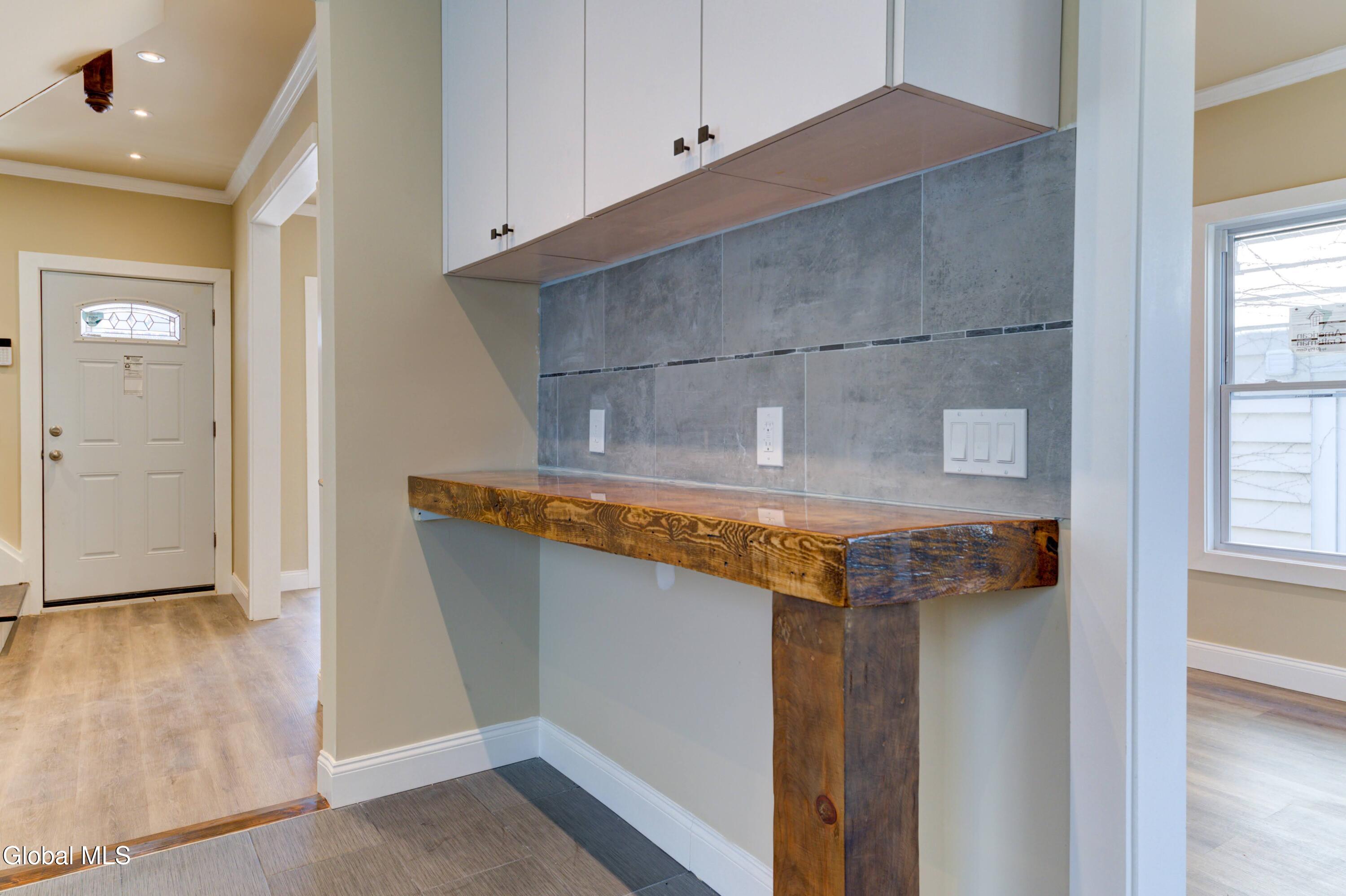 8 Sheldon Street Schenectady, NY 12308 - Photo 22 of 37 8 Sheldon-22